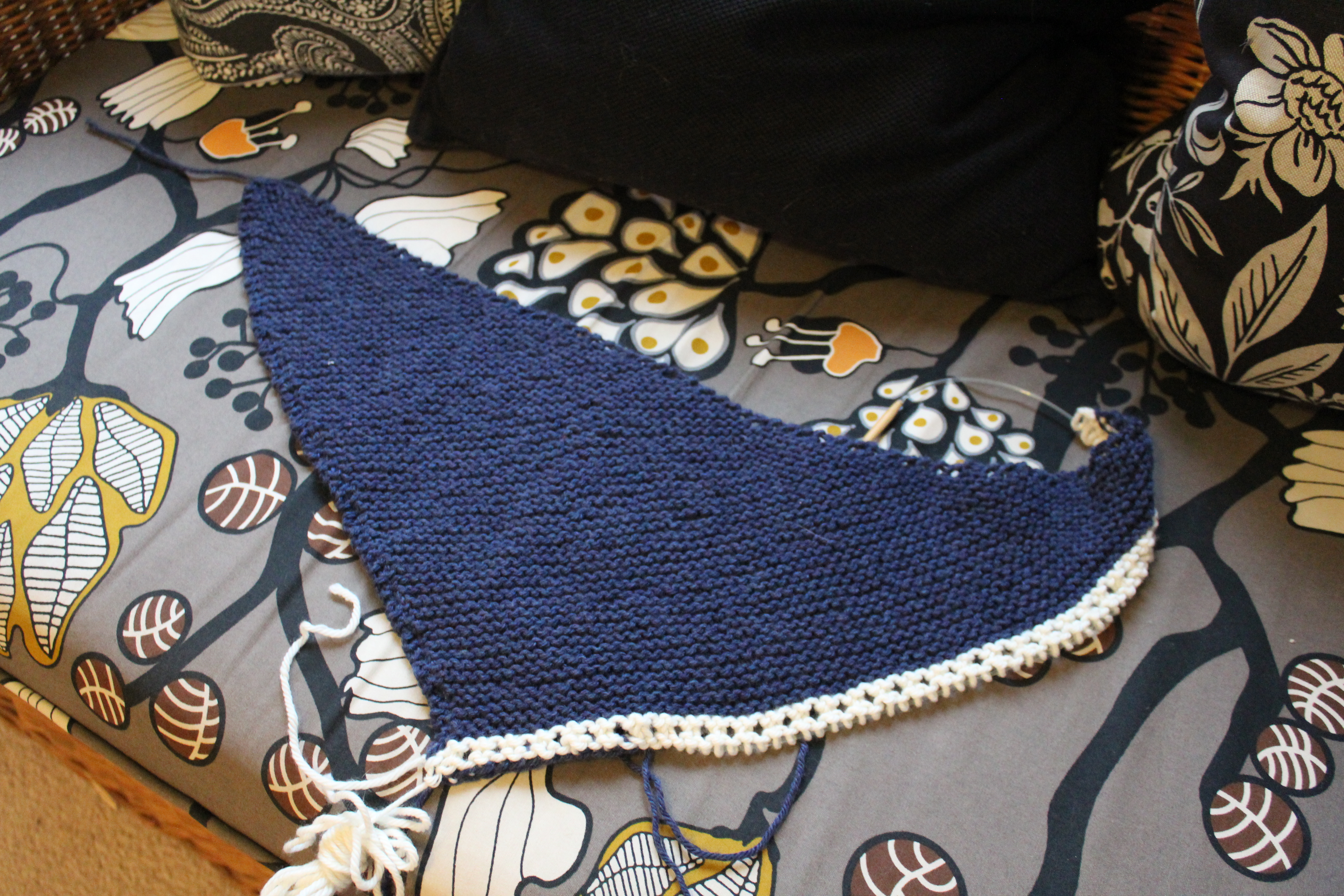 Blue and cream Talamu shawl in progress